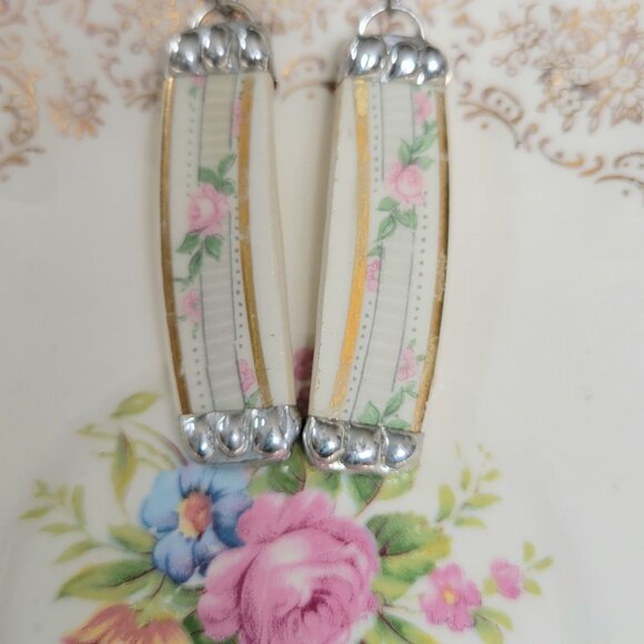 Taylor, Smith & Taylor Pink Roses Broken China Top and Bottom Soldered Earrings - Picture 1 of 4